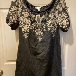 Elegant Black and Cream Embroidered Dress